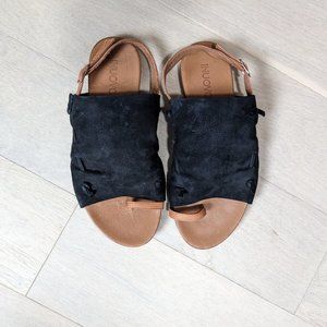 Black Suede Sundance Inuovo Flat Sandals